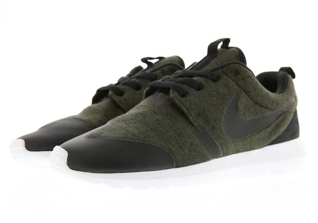 Nike Roshe Run Tech Fleece Cargo Khaki 03