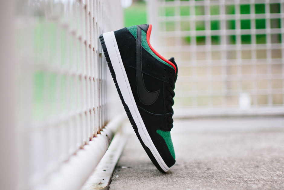 Nike Sb Dunk Low Croc Skin Black Green Red 5