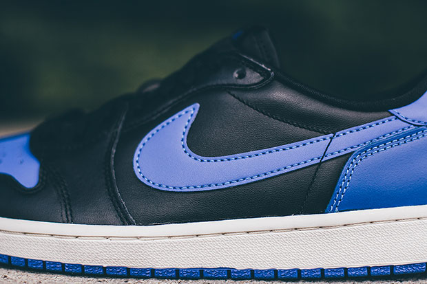 Air Jordan 1 Low Royal Blue 3