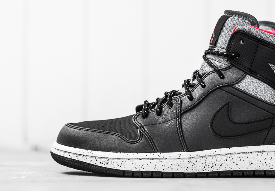 Air Jordan 1 Mid Winterized Black Infrared 04