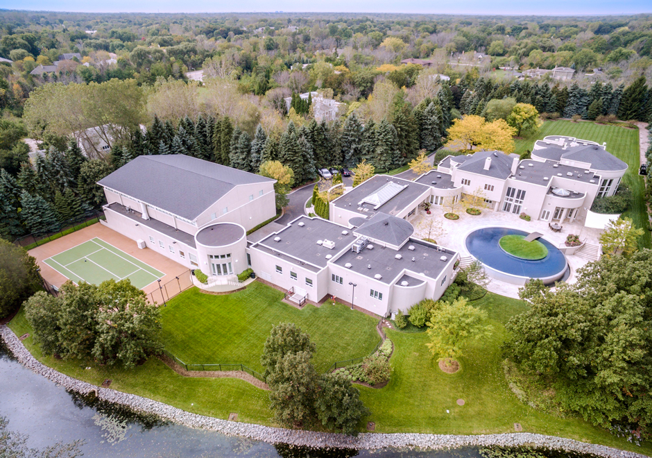 Michael Jordan Giving Away Shoes To House Buyer
