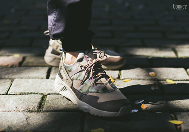 Nike Air Huarache Utility Camo On Foot 2