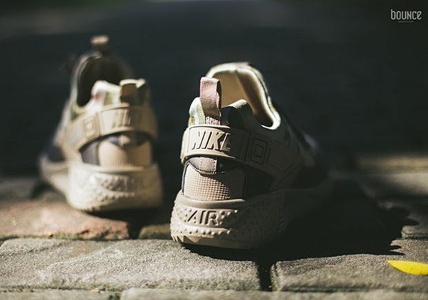 Nike Air Huarache Utility Camo On Foot 4