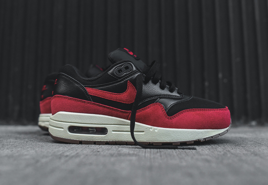 Nike Air Max 1 Gs Bred 02