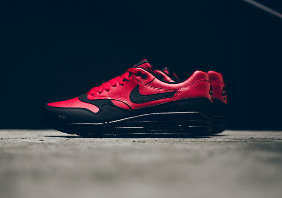 Nike Air Max 1 Gym Red Black 3