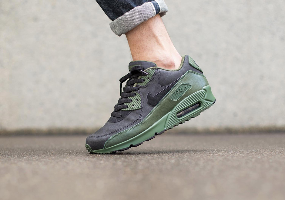 Nike Air Max 90 Winter Black Carbon Green 3