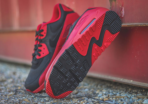 Nike Air Max 90 Winter Black Gym Red 3