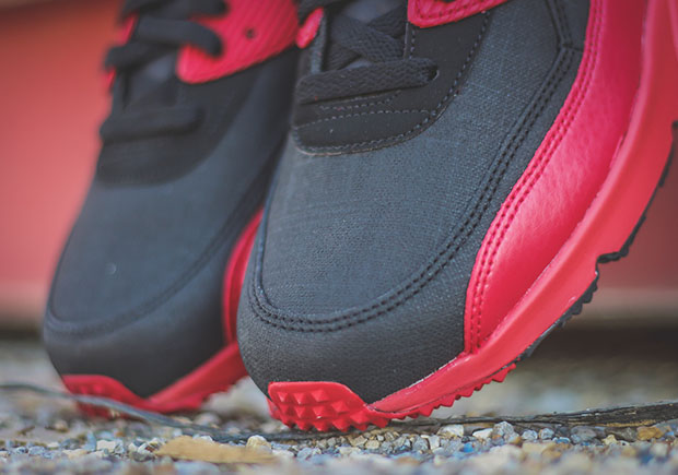 Nike Air Max 90 Winter Black Gym Red 5