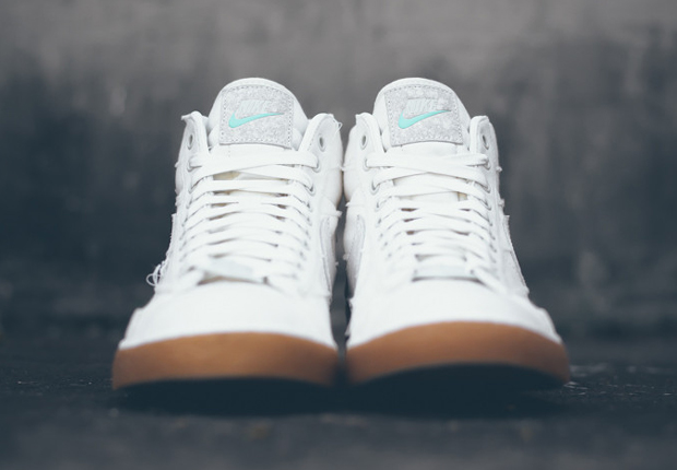 Nike Blazer Mid Prm Vntg White Pyramid 03