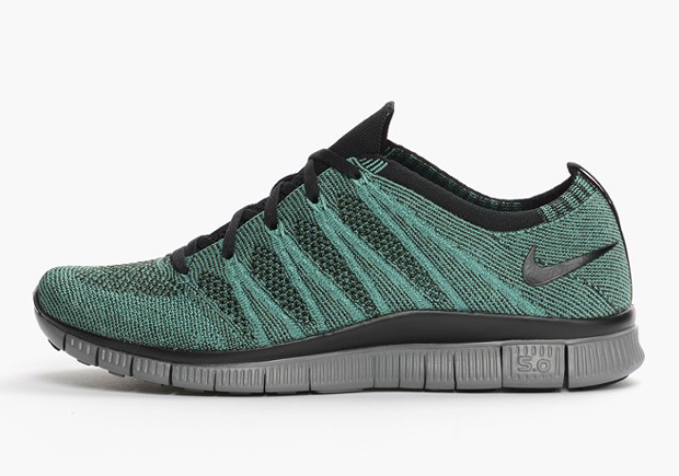 Nike Free Nsw Flyknit Rough Green 02