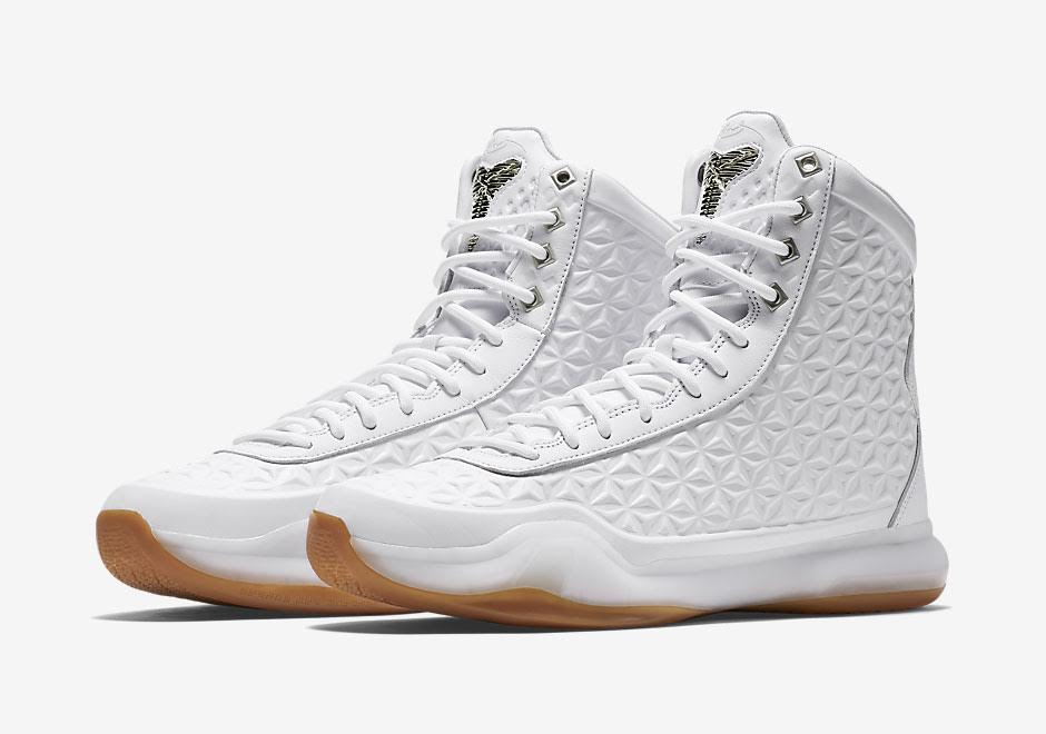 Nike Kobe 10 Elite Ext Released 01