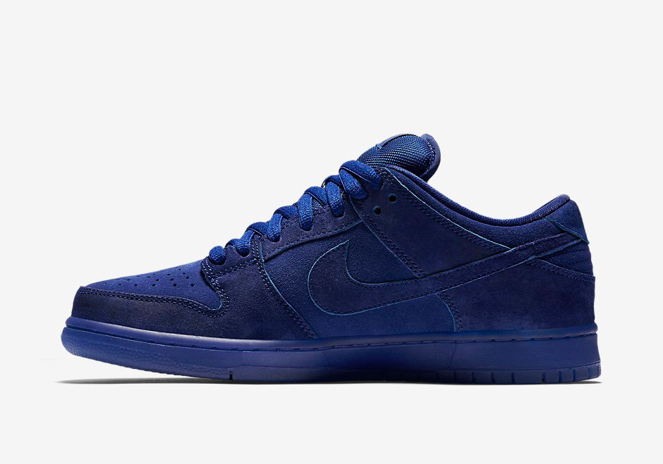 nike-sb-dunk-low-blue-moon-6