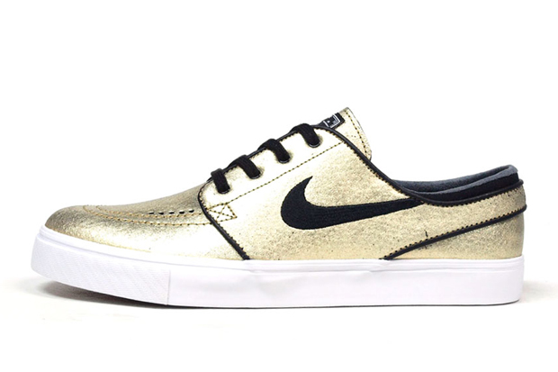 Nike Sb Stefan Janoski Gold Foil Releasing 02