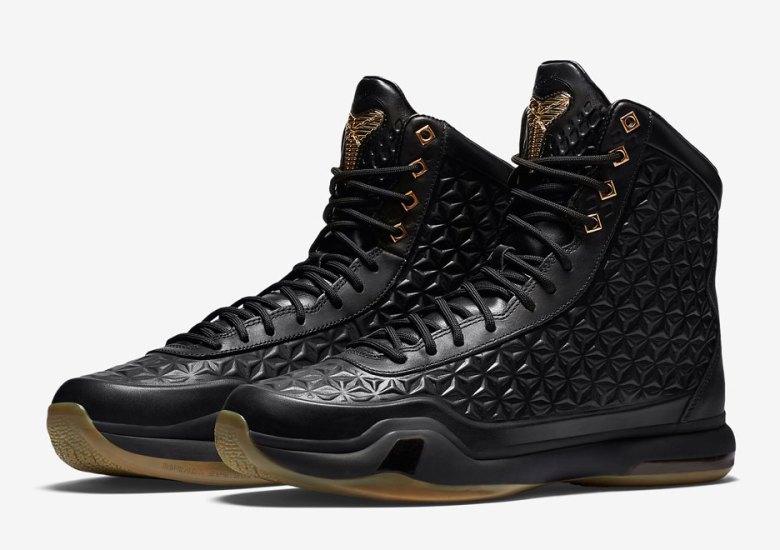 The Nike Kobe 10 EXT High Goes Black/Gum For December