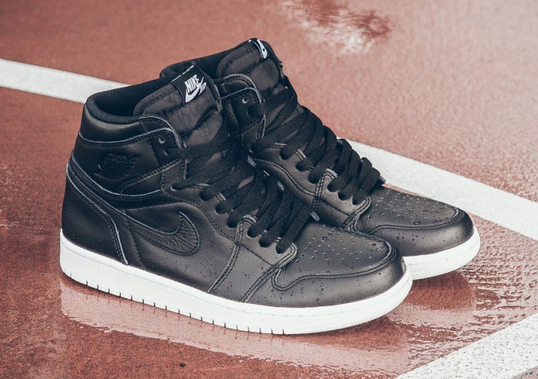 Air Jordan 1 Retro High OG “Cyber Monday”