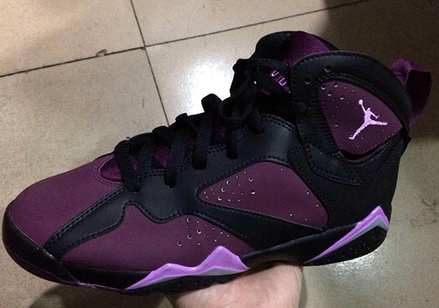 Air Jordan 7 Mulberry 02