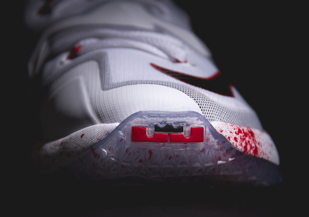 Lebron 13 Halloween Release Reminder 08