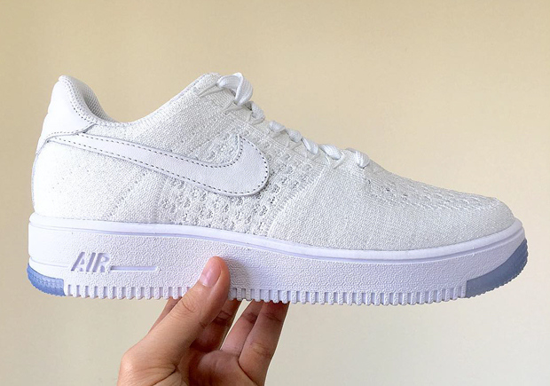 Nike Air Force 1 Flyknit Lowtop All White 1