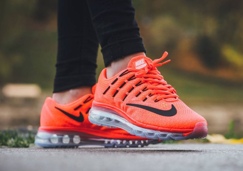 An On-Foot Look At The Nike Air Max 2016