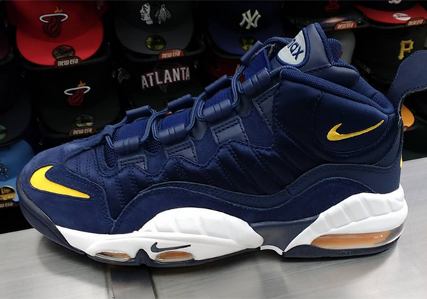 Nike Air Max Sensation Michigan Fab Five Webber