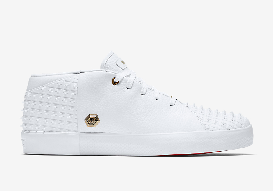 Nike Lebron 13 Lifestyle White Gold 02