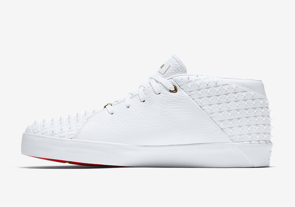 Nike Lebron 13 Lifestyle White Gold 03