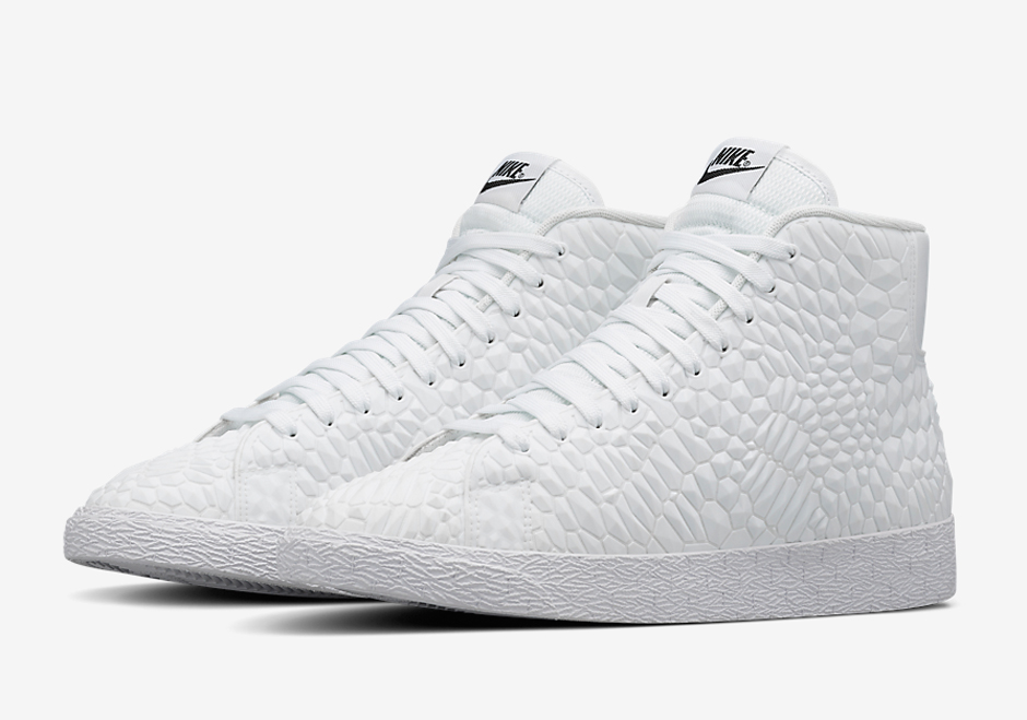 Nike Sportswear Outlandish White Diamondback Collective 07