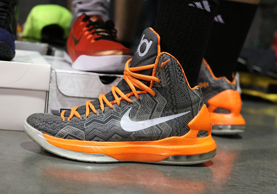 Sneaker Con Charlotte On Feet November 2015 86