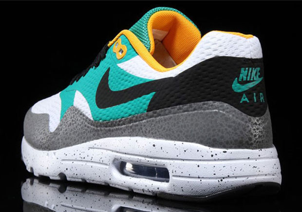 Nike Air Max 1 Ultra Essential 819476 103 077