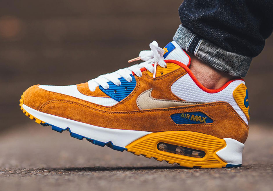 Nike Air Max 90 Premium 700155 107 02