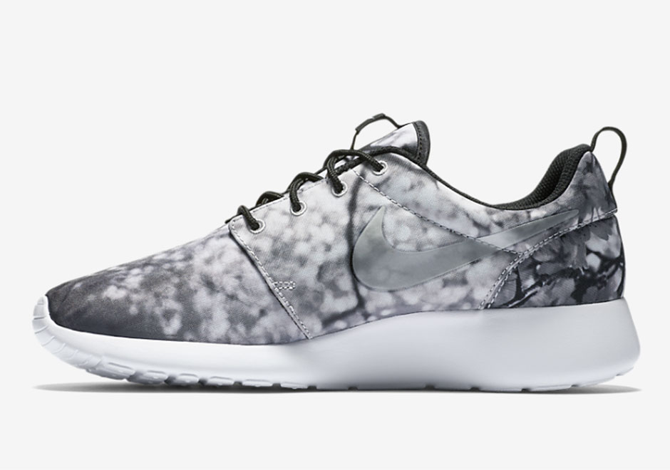 Nike Roshe Run Cherry Blossoms 05