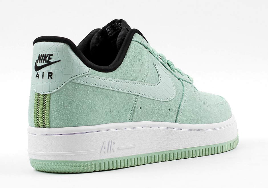 Nike Air Force 1 Low Suede Croc Skin 03