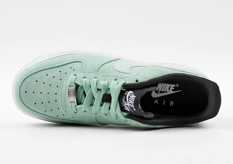 Nike Air Force 1 Low Suede Croc Skin 04