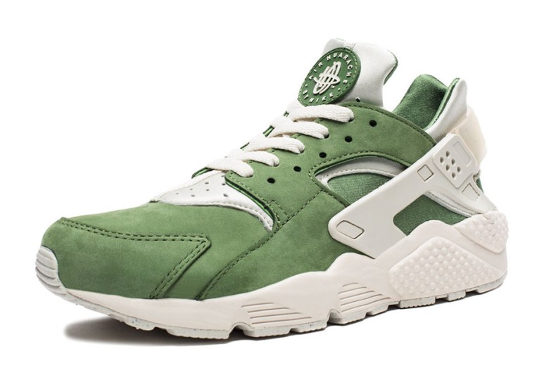 Nike Air Huarache “Treeline”