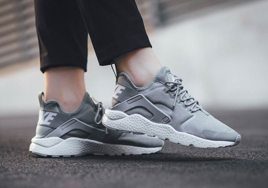 Nike Air Huarache Ultra Stealth Grey 02