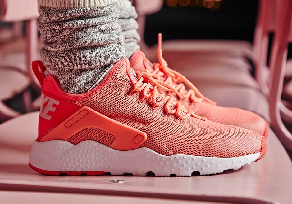 Nike Air Huarache Ultra Travel In Style 02