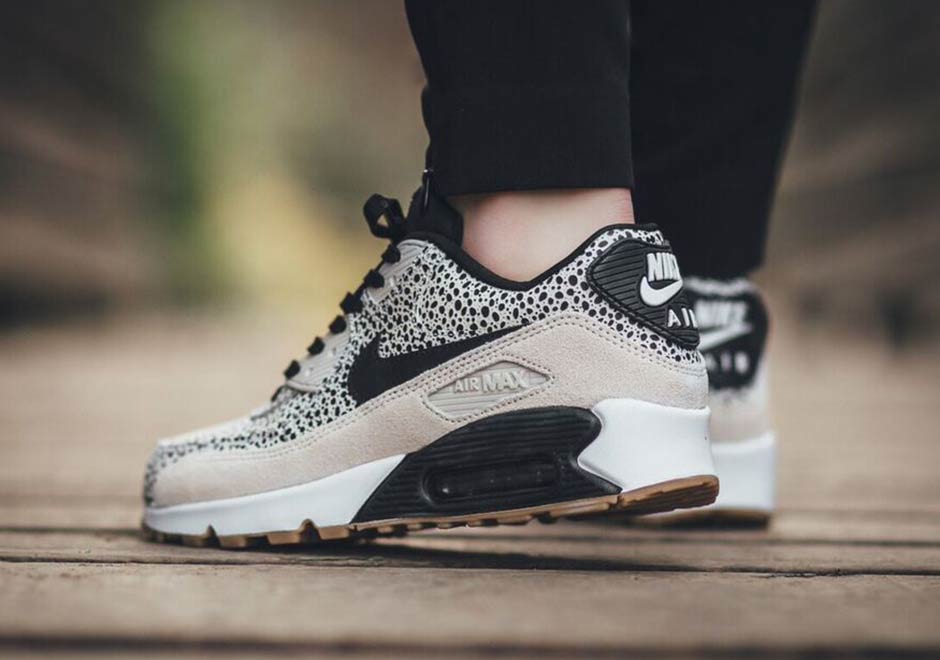 Nike Air Max 90 Safari Renaissance Grey Black Tan 04