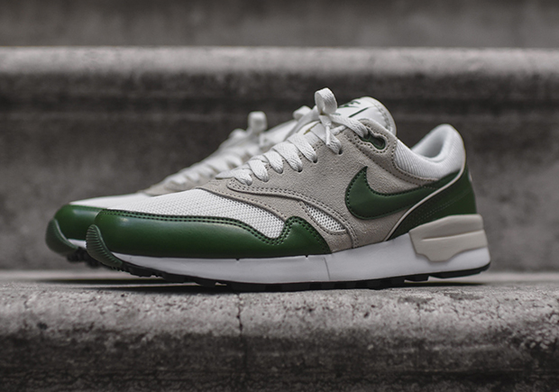 Nike Air Odyssey Forest Green Sail 1