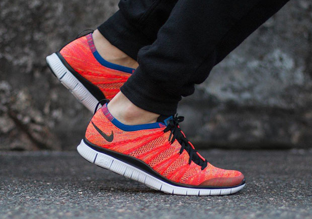 Nike Free Flyknit Nsw Bright Crimson Black Green Strike 1