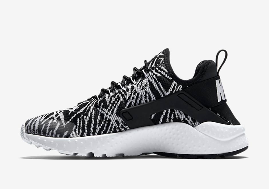 Nike Huarache Flyweave Woven Upper Yeezy Response 03