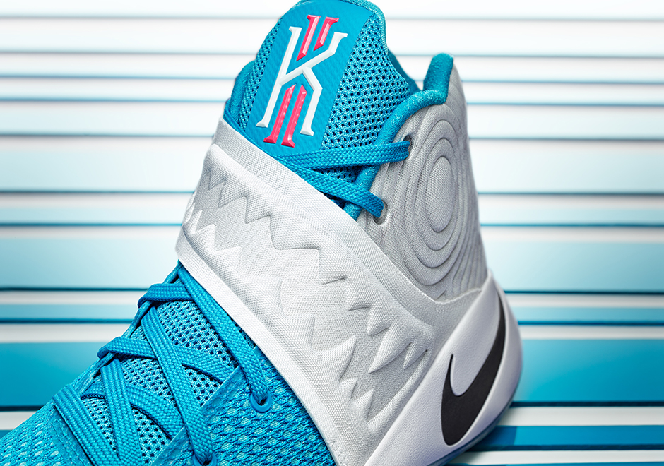 Nike Kyrie 1 Christmas 2