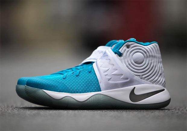 Nike Kyrie 2 "Abominable Snowman"