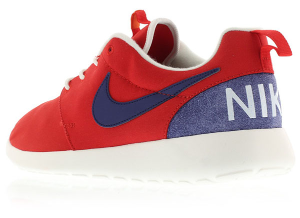 Nike Roshe One Retro University Red Loyal Blue 3