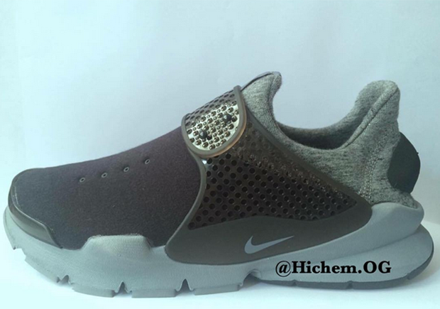 Nike Sock Dart Tech Fleece Sample 2