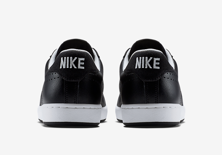 Nikecourt Tennis Classic Ultra Black White 05