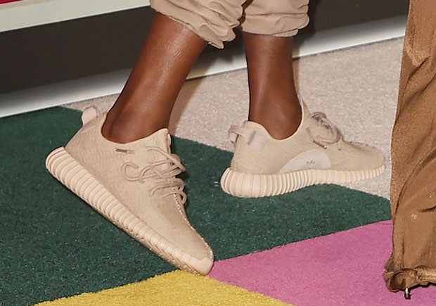 Yeezy Boost 350 Oxford Tan Light Stone