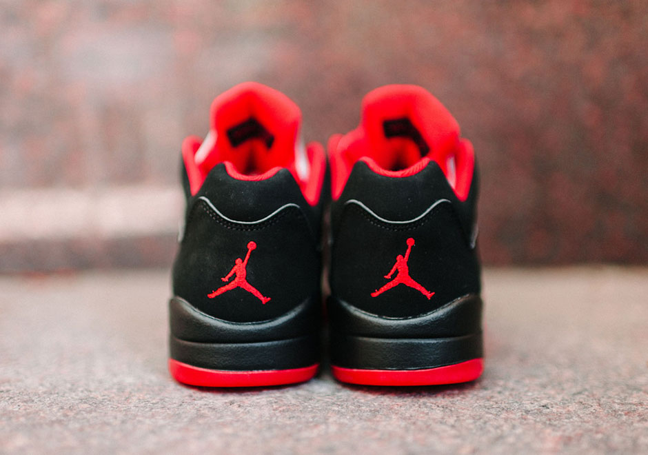 Air Jordan 5 Low Retro Alternate 04