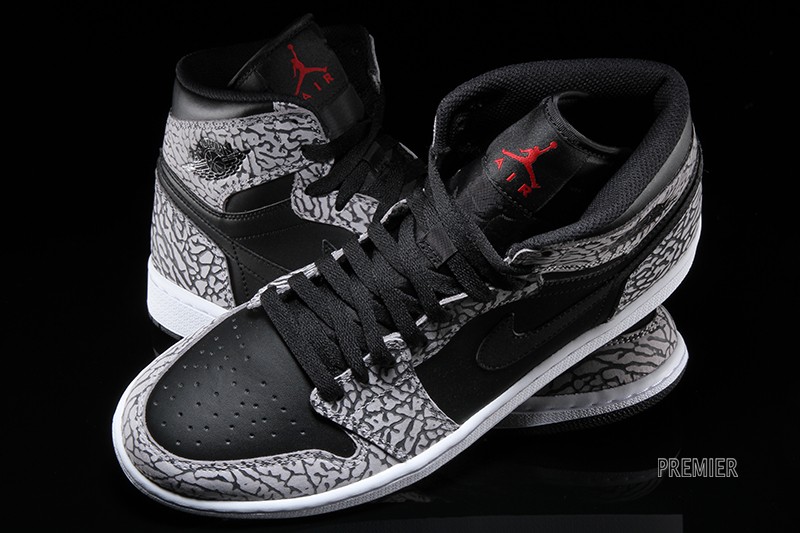 Air Jordan 1 High Un Supreme Available Now 05