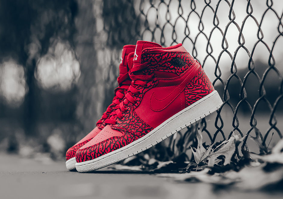 Air Jordan 1 High Un Supreme Red Elephant 01