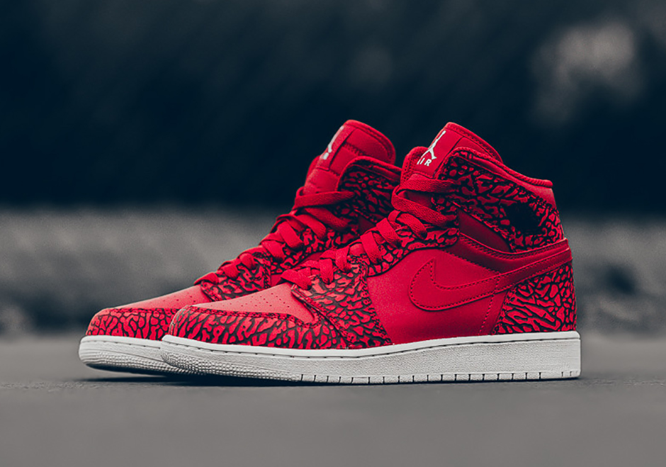 Air Jordan 1 High Un Supreme Red Elephant 02